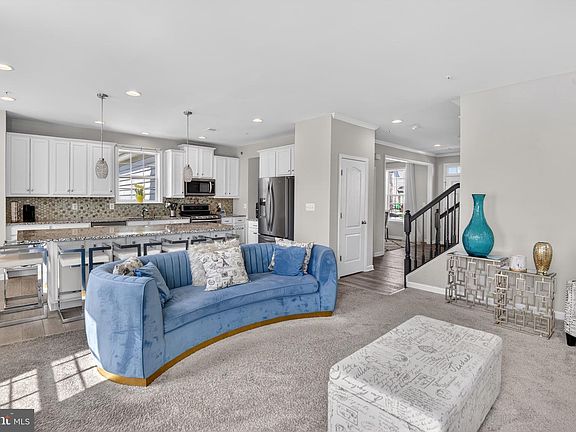 5th image of 9003 Hunt Meadow Ln
