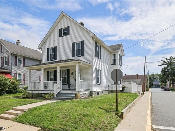 2nd image of 33 State St