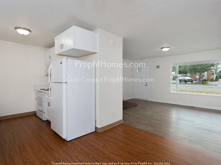 13400 SW Walker Rd — Photo 4