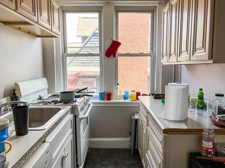 23 Lanark Rd #10 — Photo 4