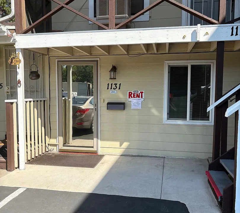 1131 Hunter Lake Dr