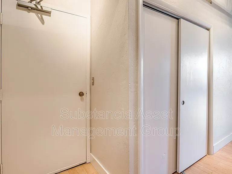 222 E Main St #B — Photo 7