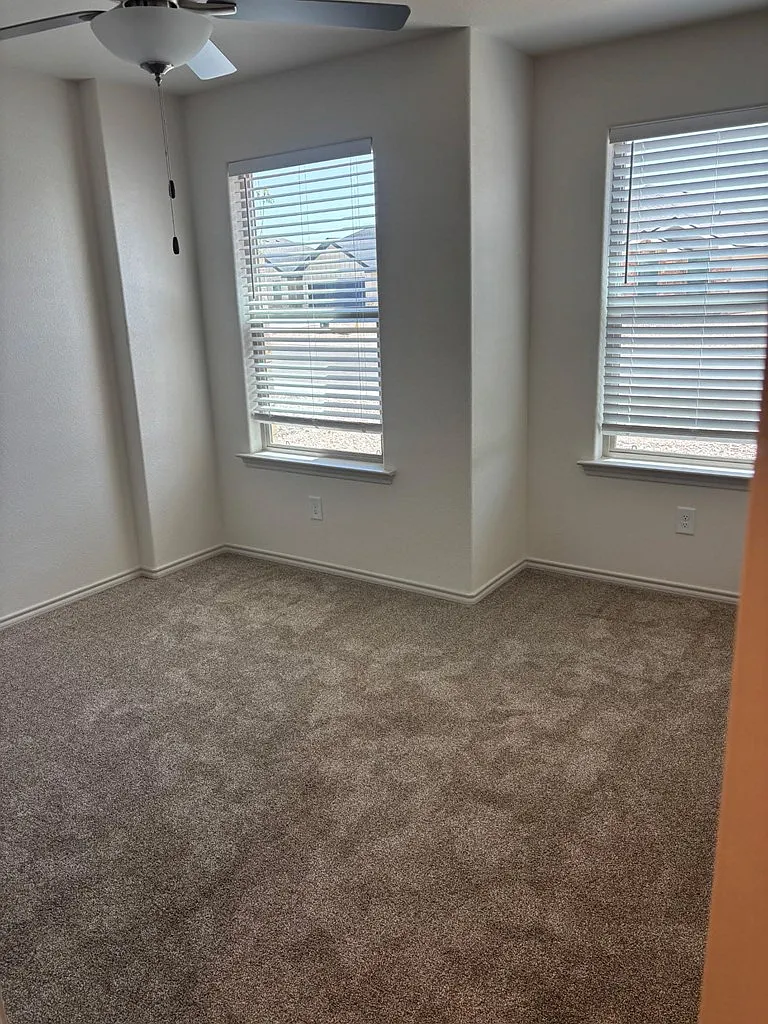 3 bed, 2.0 bath, 1500 sqft, $2,850 — Photo 3