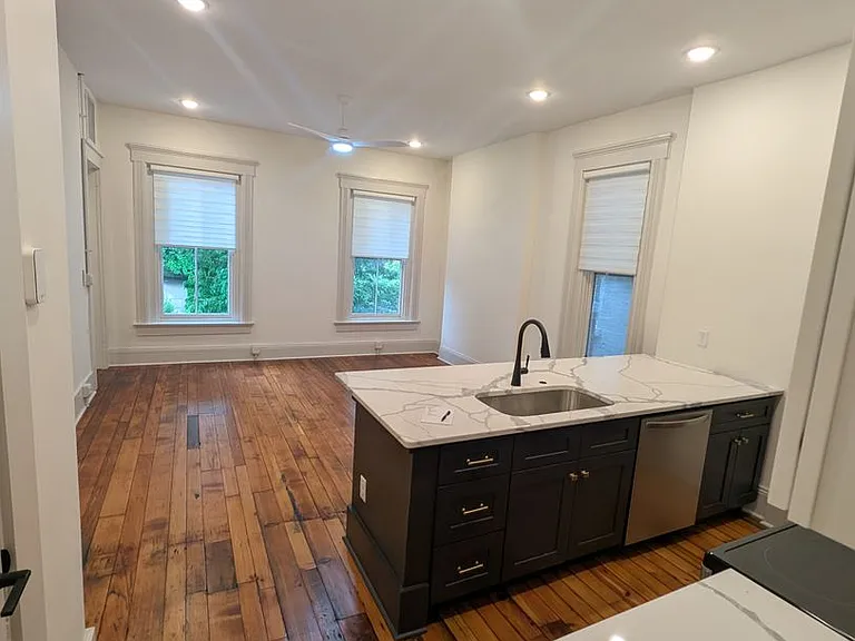 521 Garrard St #4 — Photo 5