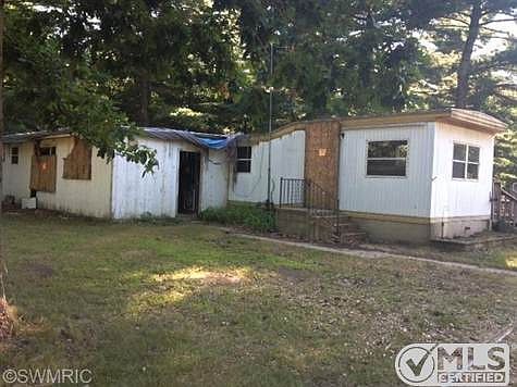 2nd image of 4639 S Cypress Ave