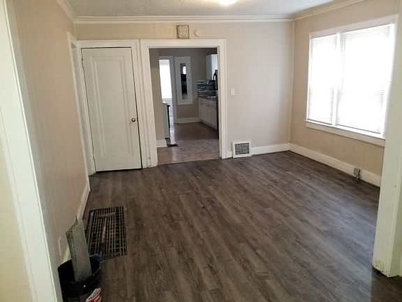 4th image of 5252 Brookwood Ave