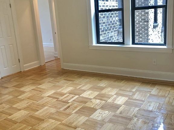 5th image of 4408 47th Ave APT D5