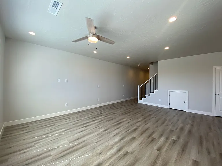 1157 S 4380 W — Photo 5