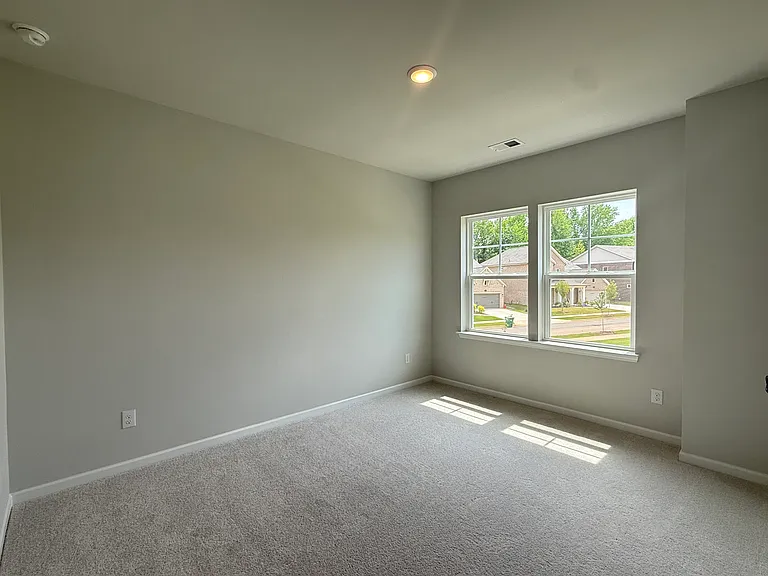 Middle Springs Ln — Photo 3