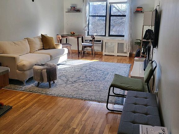 4th image of 14017 84th Dr APT 5E