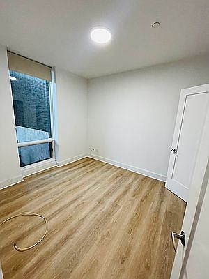 5th image of 2527 18th St #2C