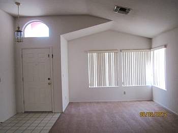 3rd image of 4408 Loma Ct