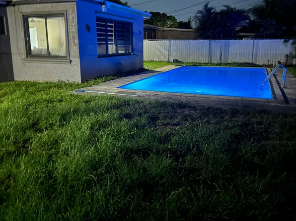 1241 NW 196th St, Miami Gardens, FL 33169