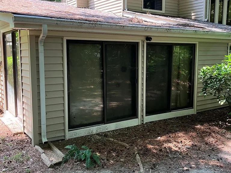 4852 Rosewell Dr — Photo 10