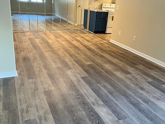 living room/dining room