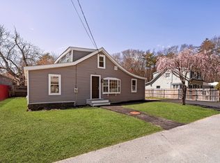 21 Evergreen St, Dartmouth, MA 02747