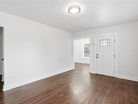 5th image of 2719 Blount St