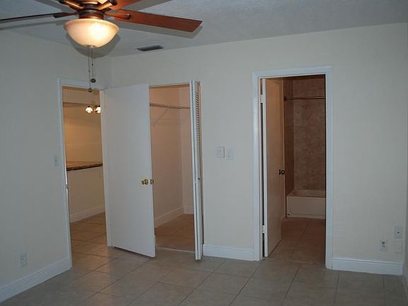4th image of 6557 NW 99th Ave