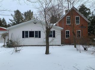 6308 Maple Grove Rd, Palms, MI 48465