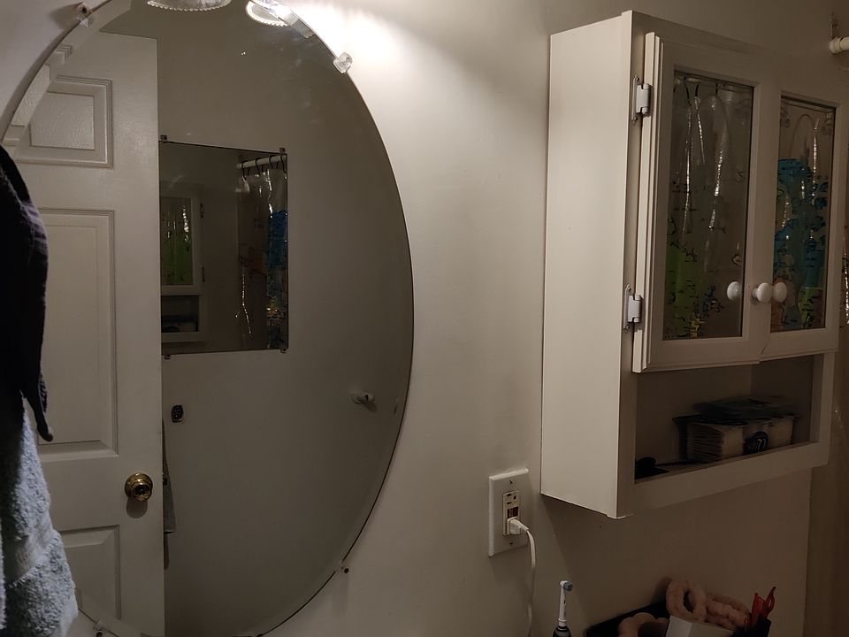 1st image of 1 Oak Hill Ln APT 121