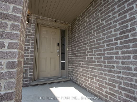 3rd image of 884 Reeves Ave