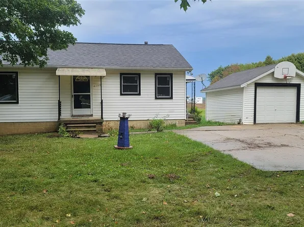 3794 Lippincott Rd, Lapeer, MI 48446