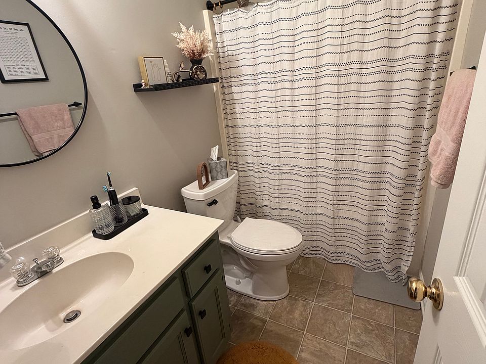 2nd image of 1635 Carissa Dr