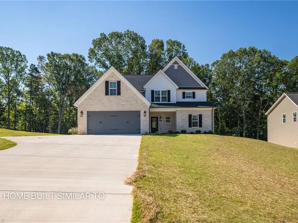 646 Cedar Dr, Winston Salem, NC 27107