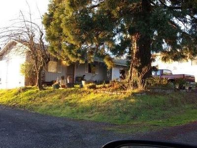 523 N Willamette St, Sutherlin, OR, 97479