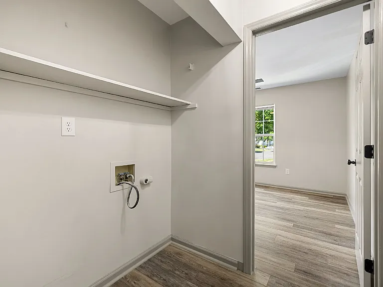 1551 Hunt Club Ct — Photo 18