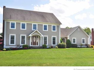 419 Pike Pl, Windsor, CT 06095