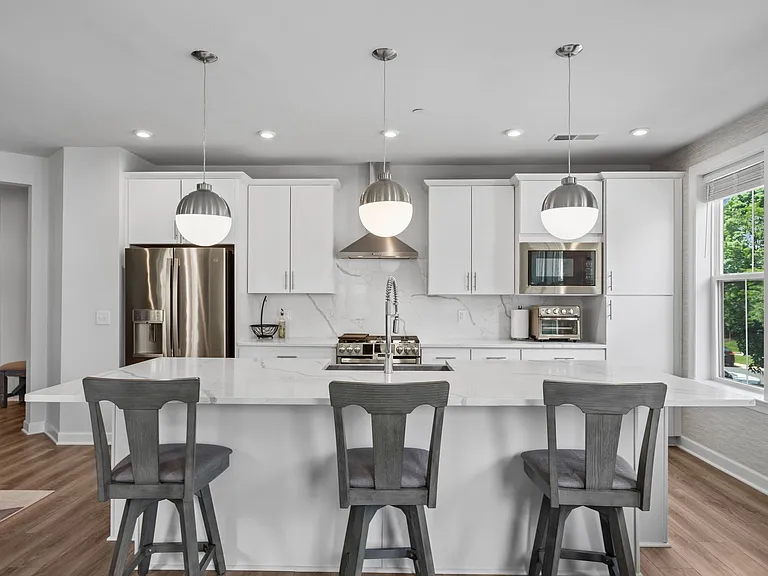 3925 Fair Ridge Dr #201 — Photo 5