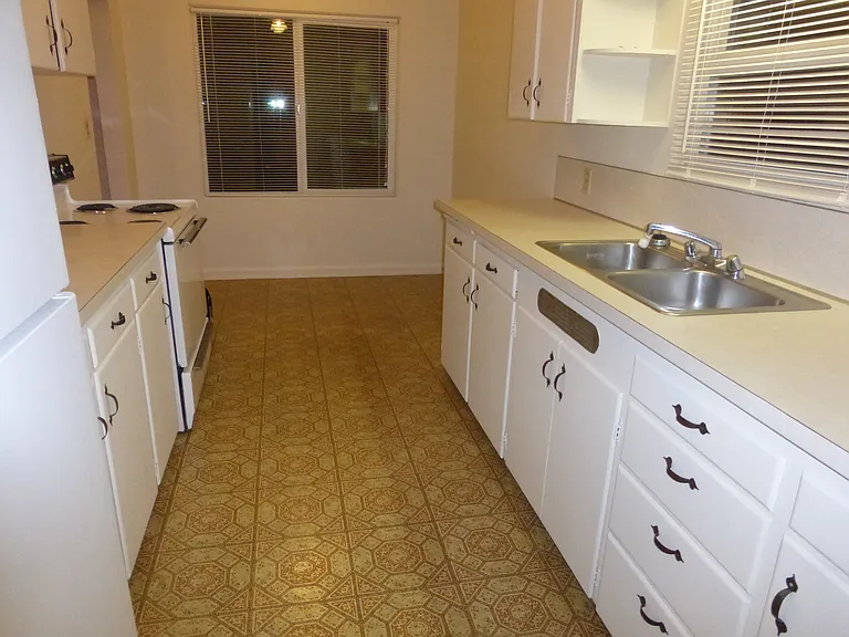 1118 7th St NW #5 — Photo 2