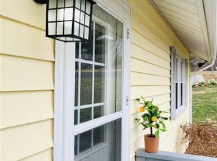 56 Sky Manor Rd, Staunton, VA 24401