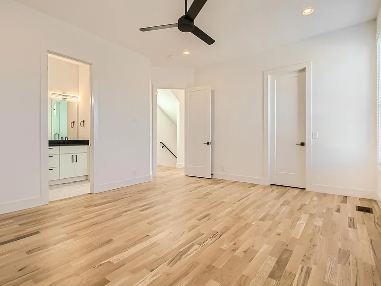 405 Serenity Ln — Photo 14