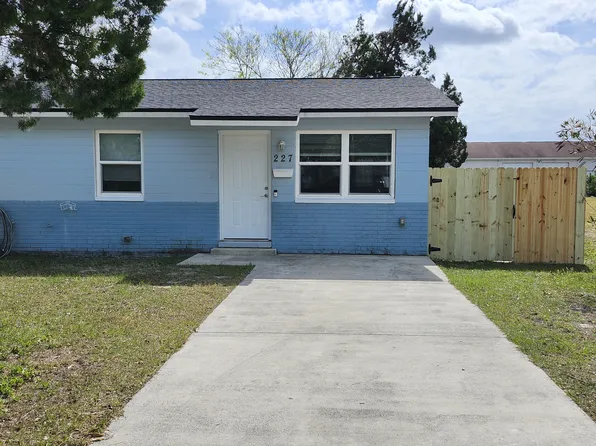 227 9th St #227, Daytona Beach, FL 32117