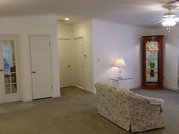 5th image of 34010 Azalea Dr