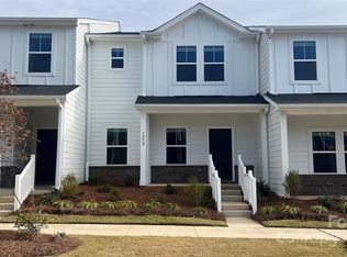 105 Ciara Pl #B, Mooresville, NC 28115