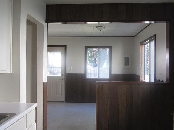 5th image of 617 E Hudson Ave