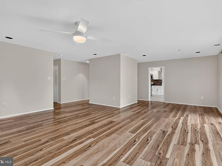 4214 Penner Ln — Photo 13