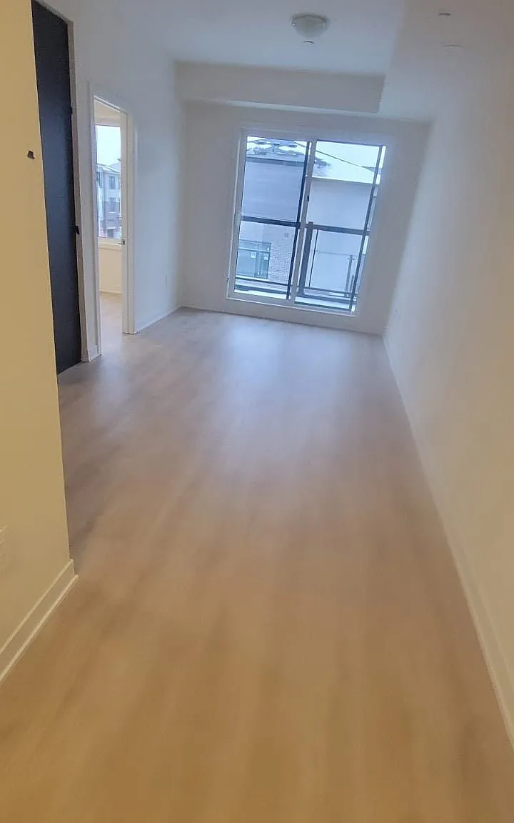 3 bed, $2,700 — Photo 2