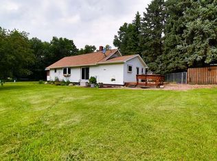 8119 Highway 1806, Halliday, ND 58636