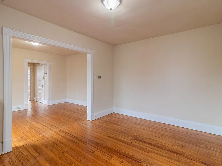 316 Tilden St #C — Photo 8