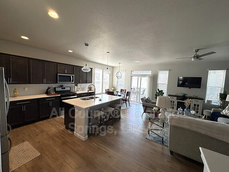 5755 Marlee Dr — Photo 6