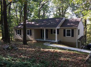 2139 New Village Rd, Stewartsville, NJ 08886