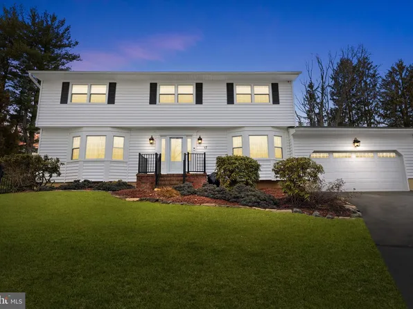 17 Yeger Rd, West Windsor, NJ 08550