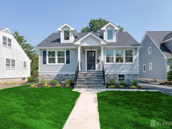 56 Grove Ave, Metuchen, NJ 08840