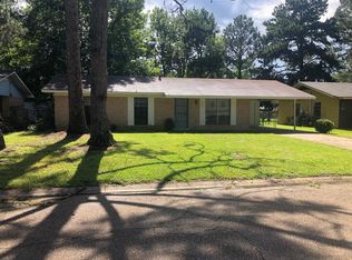 3663 James Monroe Dr, Jackson, MS 39213