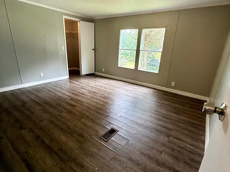 3901 Coker Rd — Photo 5