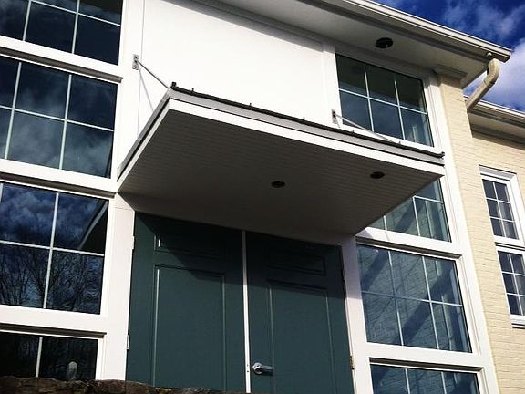 2nd image of 10 Queen St #1